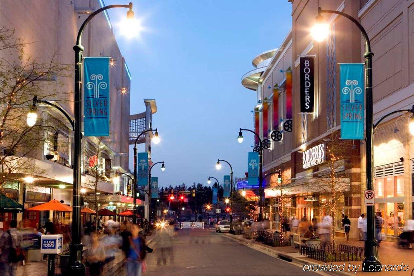Hotel Silver Spring Servicios foto